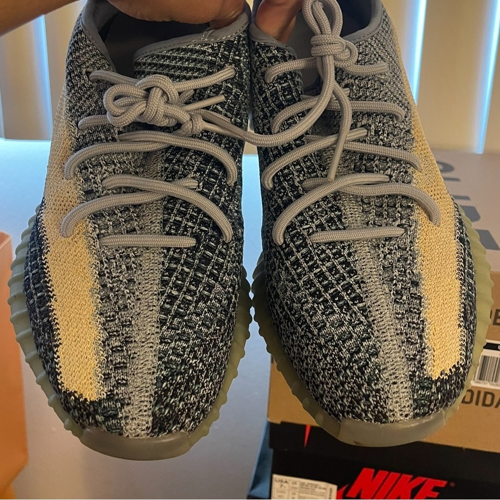 Yeezy 350 size 7.5
